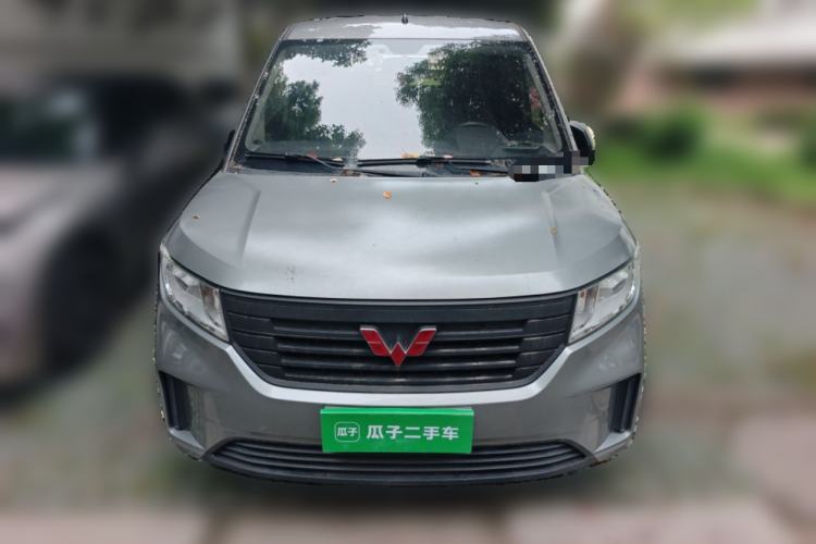 Used Wuling Hongguang PLUS 2019 1.5T Manual Standard Edition 5 Seats Front