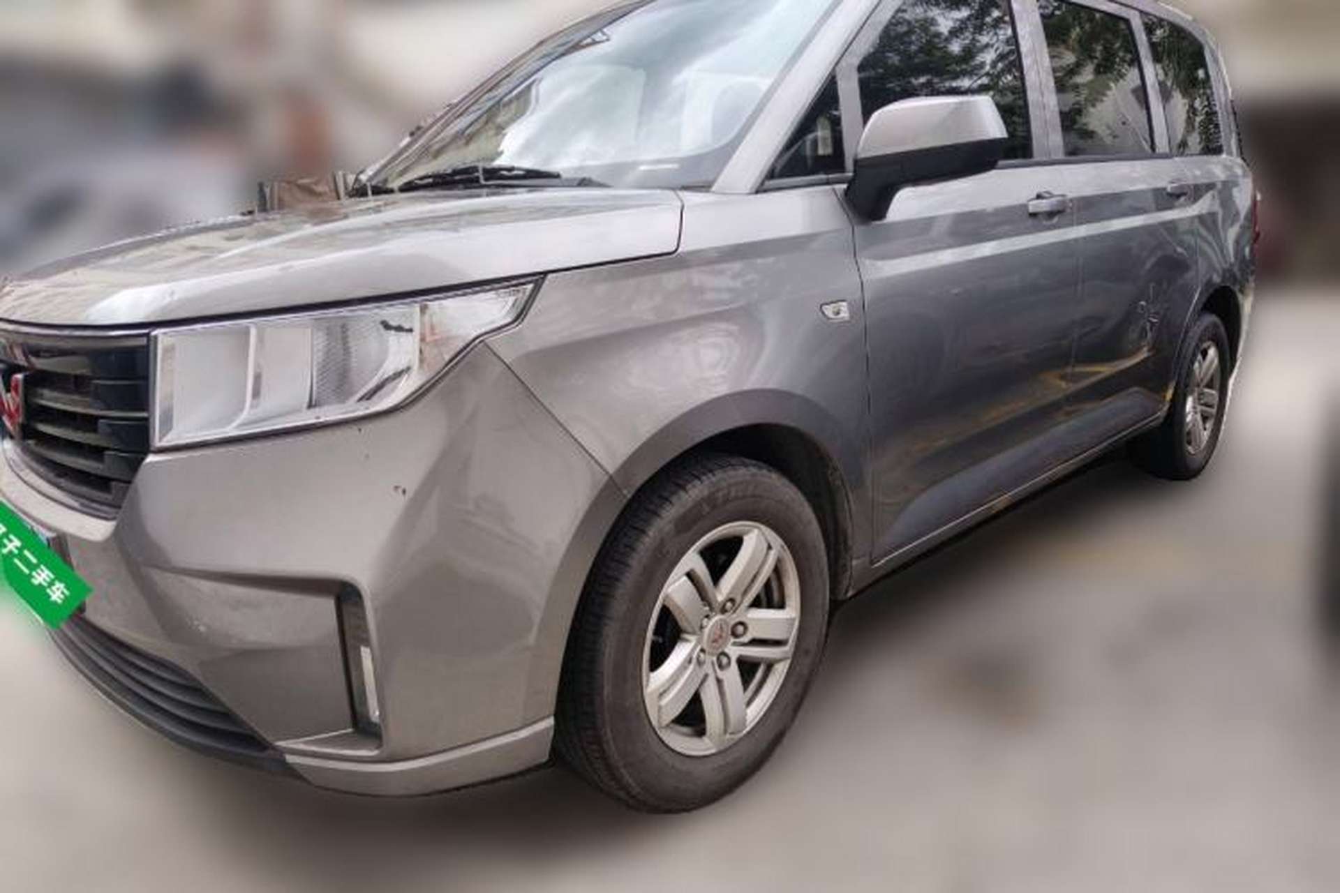 Used Wuling Hongguang PLUS 2019 1.5T Manual Comfort Version 7 Seats Front Left 45 Deg
