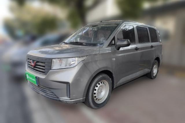 Used Wuling Hongguang PLUS 2019 1.5T Manual Standard Edition 5 Seats
