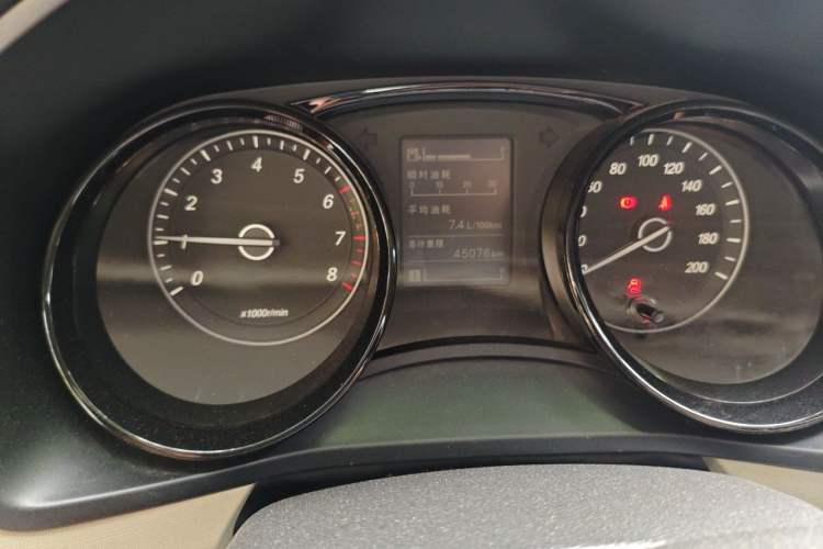 Used Wuling Hongguang PLUS 2019 1.5T Manual Comfort Version 7 Seats Instrument Cluster