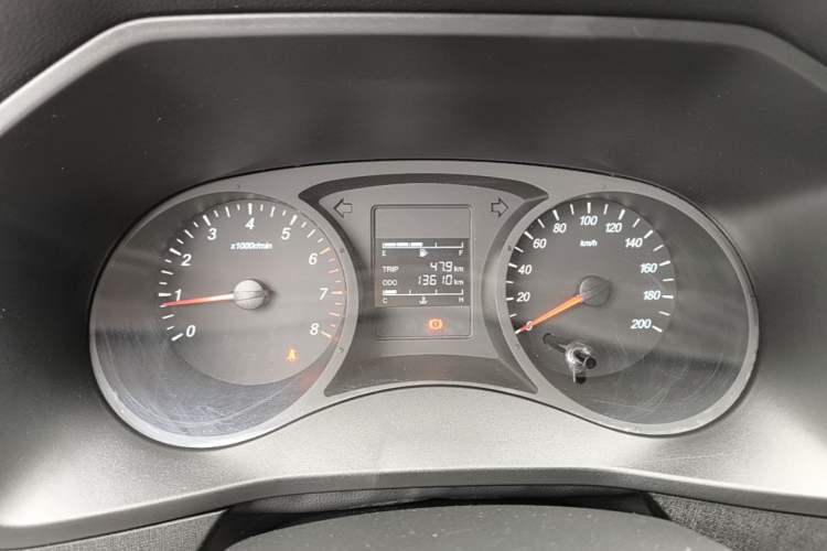 Used Wuling Hongguang PLUS 2019 1.5T Manual Standard Version 7 Seats Instrument Cluster