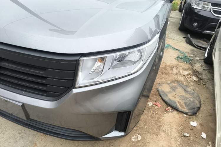 Used Wuling Hongguang PLUS 2019 1.5T Manual Standard Version 7 Seats Left Front Headlight