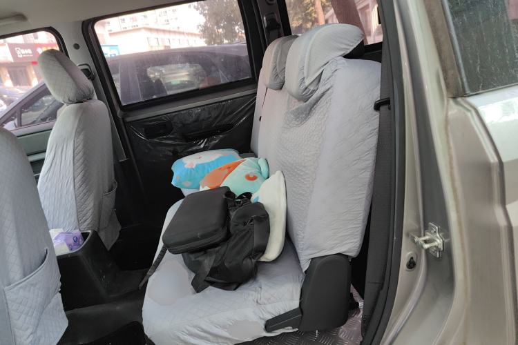Used Wuling Hongguang PLUS 2019 1.5T Manual Standard Edition 5 Seats Left Rear Seat