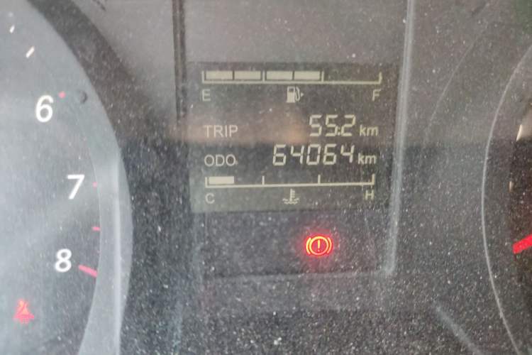 Used Wuling Hongguang PLUS 2019 1.5T Manual Standard Edition 5 Seats Odometer Close Up