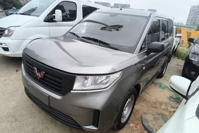 Used Wuling Hongguang PLUS 2019 1.5T Manual Standard Version 7 Seats