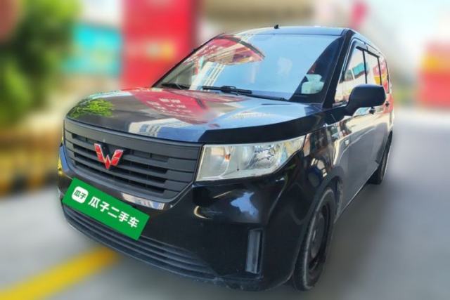 Ojetý Wuling Hongguang PLUS 2019 1.5T Manual Standard Edition 5 Seats