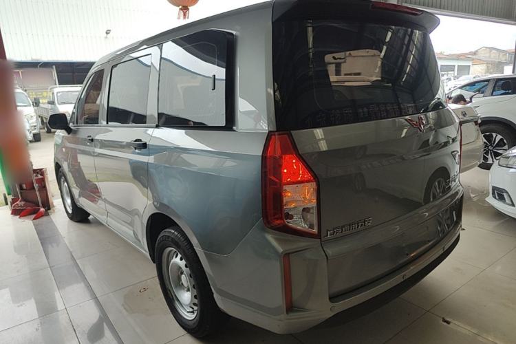 Used Wuling Hongguang PLUS 2019 1.5T Manual Standard Edition 5 Seats Rear Left 45 Deg