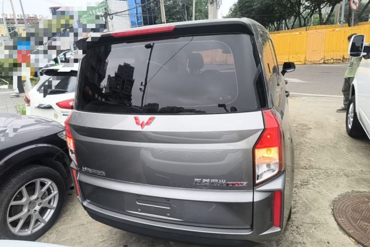 Used Wuling Hongguang PLUS 2019 1.5T Manual Standard Version 7 Seats Rear