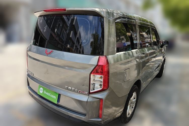 Used Wuling Hongguang PLUS 2019 1.5T Manual Comfort Version 7 Seats Rear Right 45 Deg