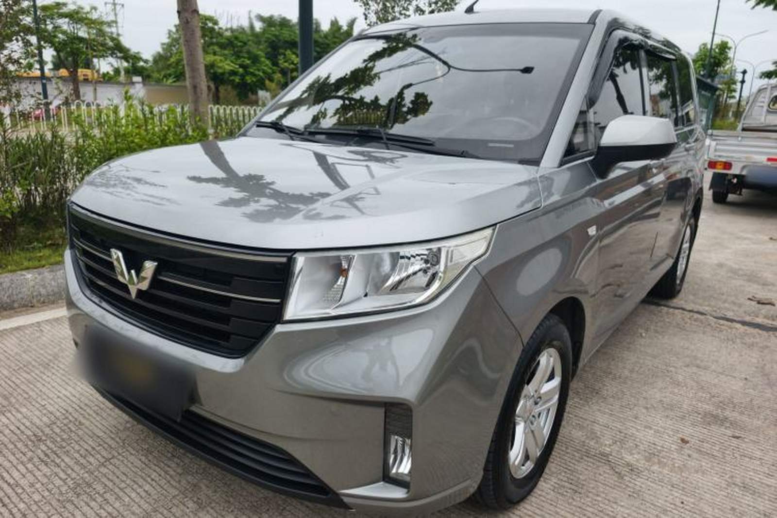 Фото Wuling с площадки