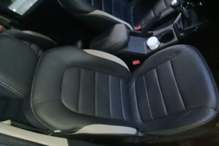 Used Wuling Hongguang PLUS 2019 1.5T Manual Luxury 7-Seater Right Front Seat