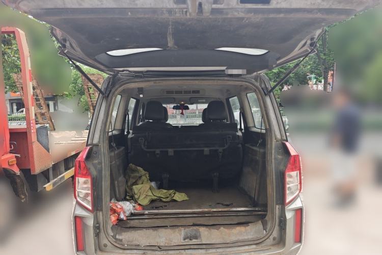 Used Wuling Hongguang PLUS 2019 1.5T Manual Luxury 7-Seater Trunk