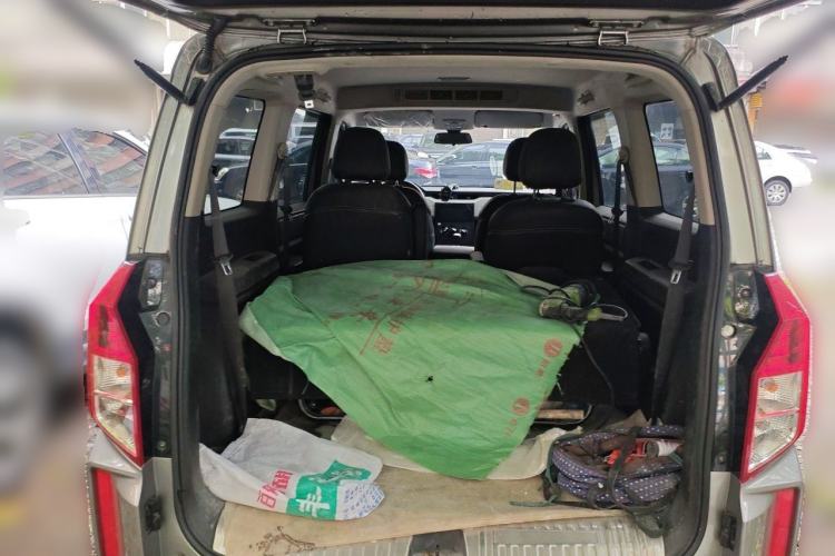 Used Wuling Hongguang PLUS 2019 1.5T Manual Comfort Version 7 Seats Trunk