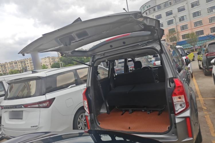 Used Wuling Hongguang PLUS 2019 1.5T Manual Standard Version 7 Seats Trunk
