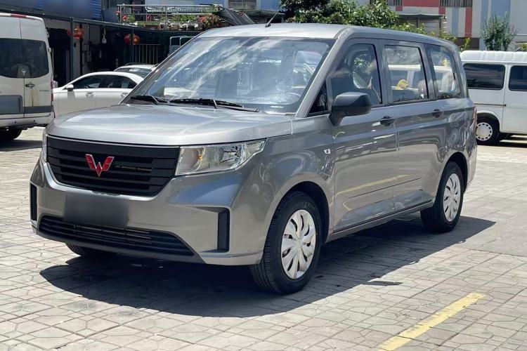 Used Wuling Hongguang PLUS 2019 1.5T Manual Standard Version 7 Seats Guazi used car, China used car export, Used car for sale, Used cars, Cheapest cars for sale