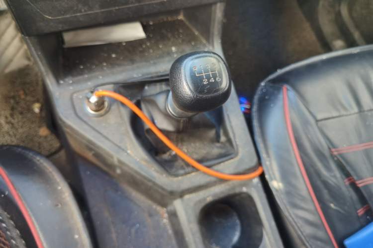 Used Wuling Hongguang PLUS 2019 1.5T Manual Standard Version 7 Seats Gear Lever