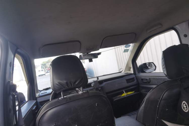 Used Wuling Hongguang PLUS 2019 1.5T Manual Standard Version 7 Seats Headliner