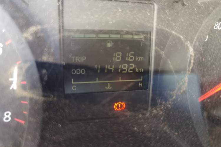 Used Wuling Hongguang PLUS 2019 1.5T Manual Standard Version 7 Seats Odometer Close Up