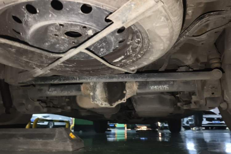 Used Wuling Hongguang PLUS 2019 1.5T Manual Luxury 7-Seater Chassis Rear