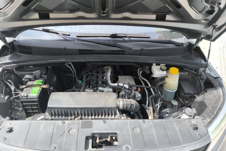 Used Wuling Hongguang PLUS 2019 1.5T Manual Wealthy Version 2 Seats Engine Bay