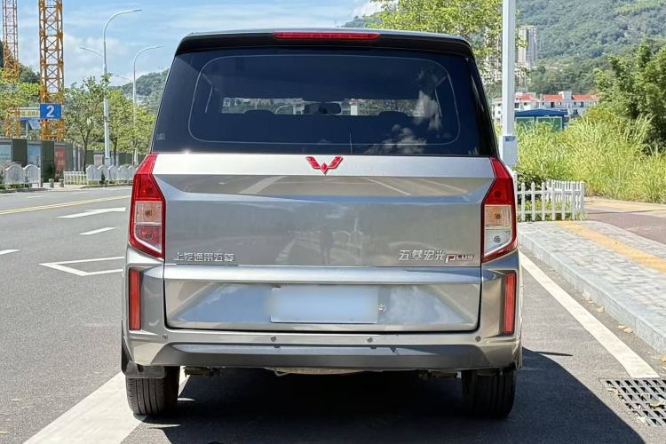 Used Wuling Hongguang PLUS 2019 1.5T Manual Standard Version 7 Seats Exterior 5