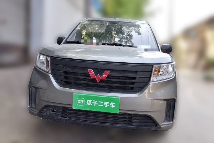 Used Wuling Hongguang PLUS 2019 1.5T Manual Standard Edition 5 Seats Front