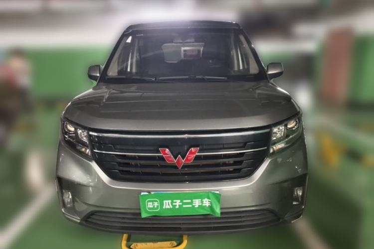 Used Wuling Hongguang PLUS 2019 1.5T Manual Luxury 7-Seater Front