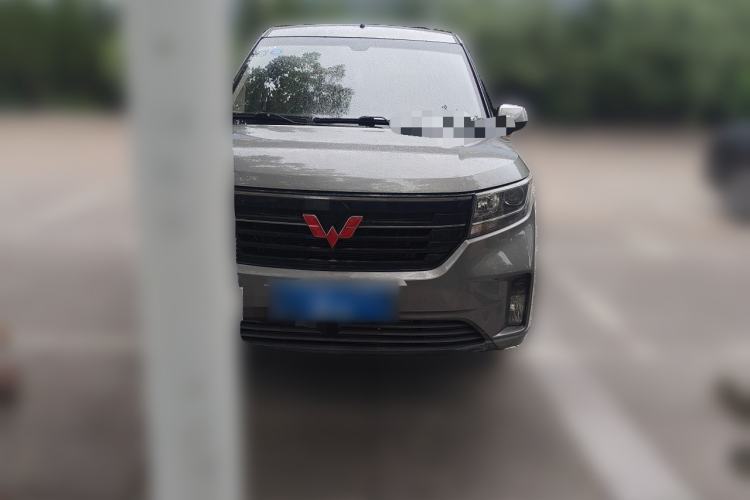 Used Wuling Hongguang PLUS 2019 1.5T Manual Luxury 7-Seater Front