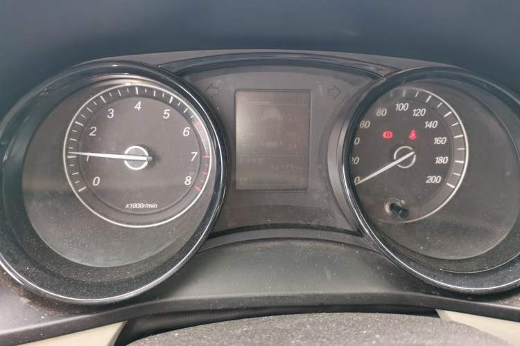 Used Wuling Hongguang PLUS 2019 1.5T Manual Luxury 7-Seater Instrument Cluster