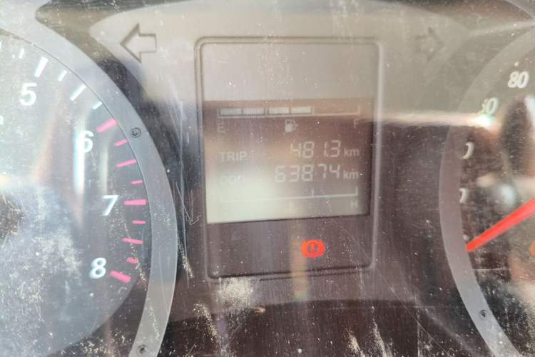 Used Wuling Hongguang PLUS 2019 1.5T Manual Wealthy Version 2 Seats Odometer Close Up
