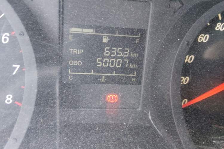 Used Wuling Hongguang PLUS 2019 1.5T Manual Standard Edition 5 Seats Odometer Close Up