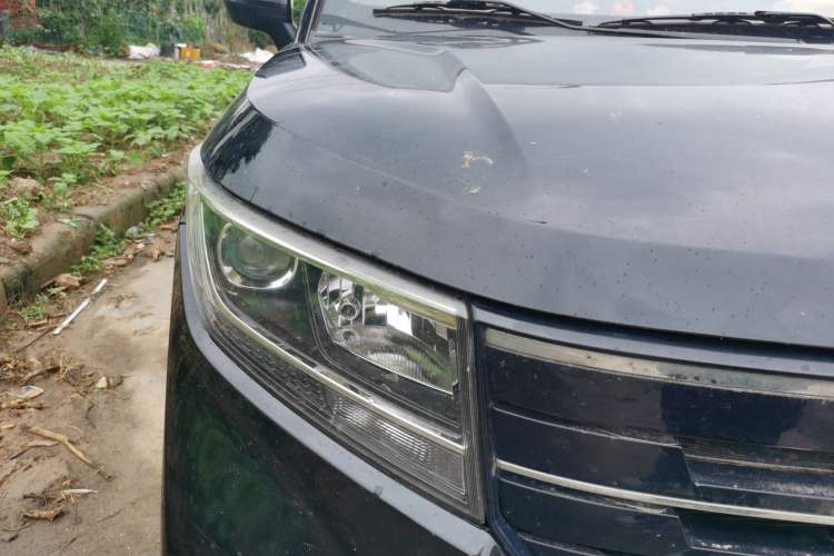 Used Wuling Hongguang PLUS 2019 1.5T Manual Luxury 7-Seater Right Front Headlight