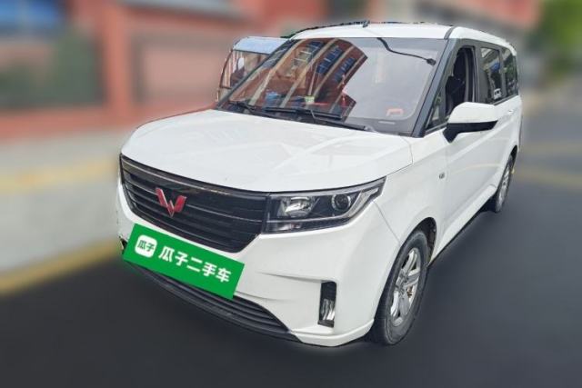 Ojetý Wuling Hongguang PLUS 2019 1.5T Manual Comfort Version 7 Seats
