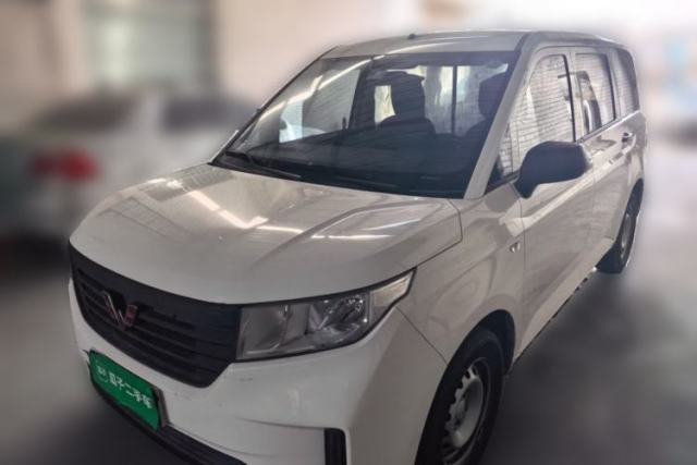 Used Wuling Hongguang PLUS 2019 1.5T Manual Standard Edition 5 Seats