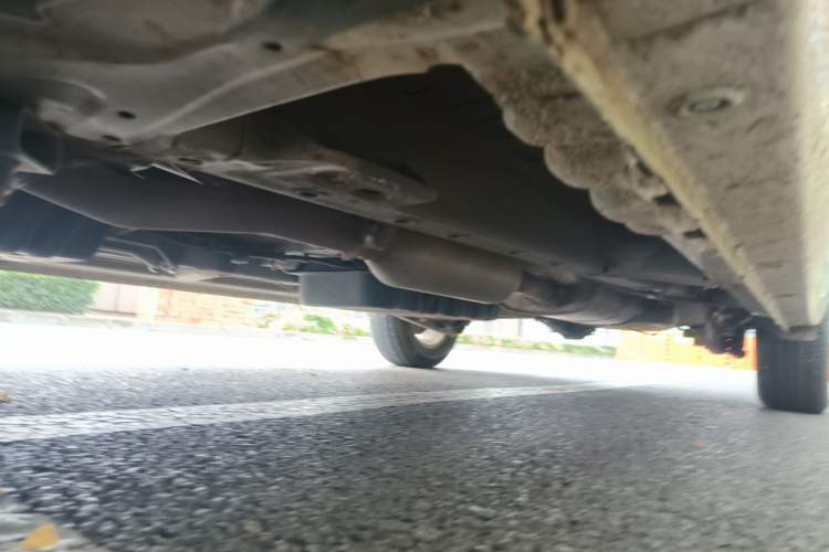 Used Wuling Hongguang PLUS 2019 1.5T Manual Luxury 7-Seater Chassis Front Left