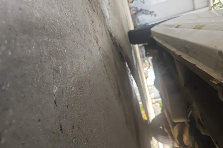 Used Wuling Hongguang PLUS 2019 1.5T Manual Standard Edition 5 Seats Chassis Front Right