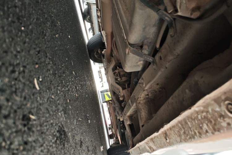Used Wuling Hongguang PLUS 2019 1.5T Manual Standard Version 7 Seats Chassis Rear Right