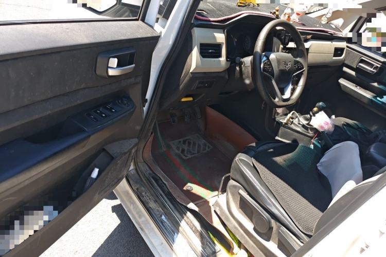 Used Wuling Hongguang PLUS 2019 1.5T Manual Luxury 7-Seater Driver Seat