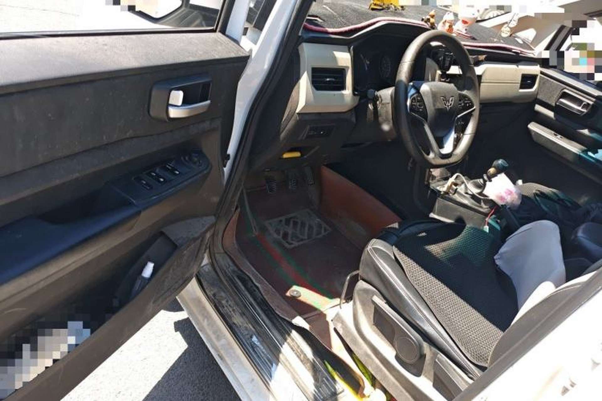 Used Wuling Hongguang PLUS 2019 1.5T Manual Luxury 7-Seater Driver Seat