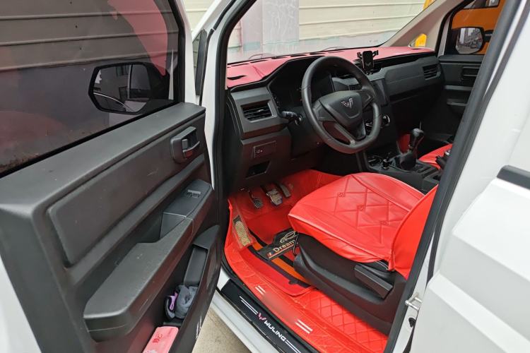 Used Wuling Hongguang PLUS 2019 1.5T Manual Standard Version 7 Seats Driver Seat