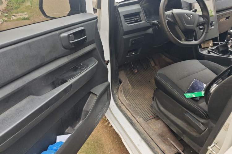 Used Wuling Hongguang PLUS 2019 1.5T Manual Standard Version 7 Seats Driver Seat