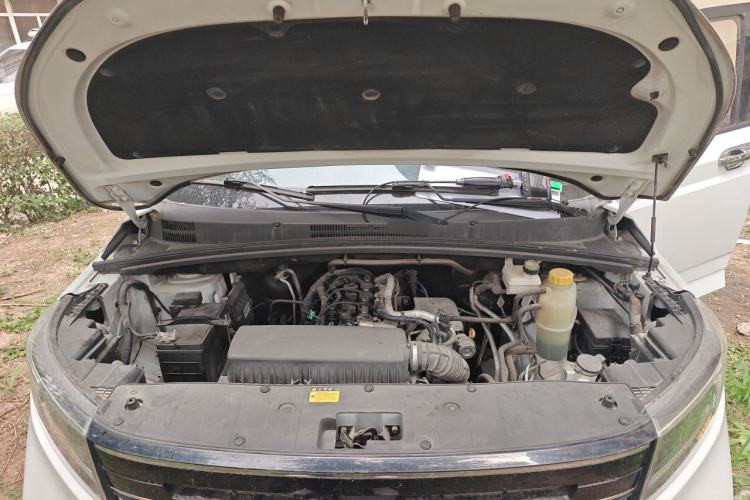 Used Wuling Hongguang PLUS  Engine Bay