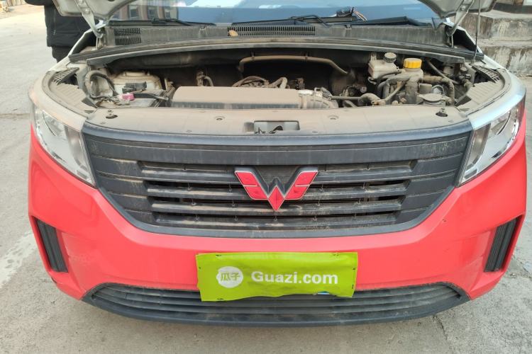 Used Wuling Hongguang PLUS 2019 1.5T Manual Standard Edition 5 Seats Engine Bay