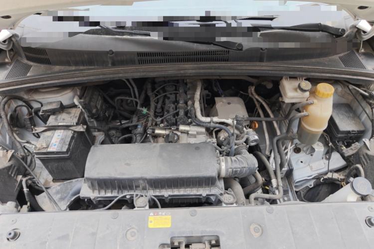 Used Wuling Hongguang PLUS 2019 1.5T Manual Standard Edition 5 Seats Engine Bay