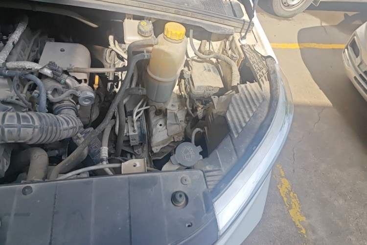 Used Wuling Hongguang PLUS 2019 1.5T Manual Standard Edition 5 Seats Engine Bay Left