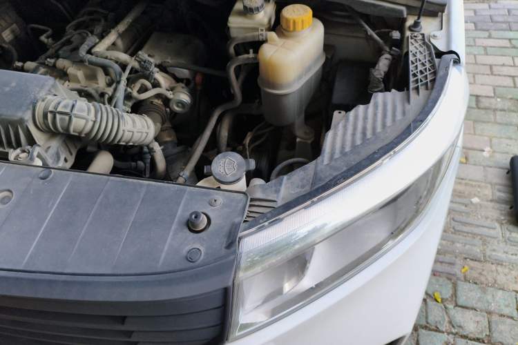 Used Wuling Hongguang PLUS 2019 1.5T Manual Standard Version 7 Seats Engine Bay Left
