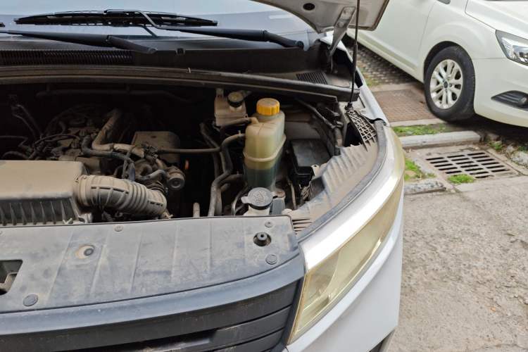 Used Wuling Hongguang PLUS 2019 1.5T Manual Standard Edition 5 Seats Engine Bay Left