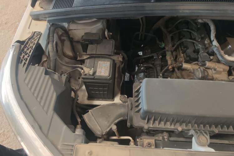 Used Wuling Hongguang PLUS 2019 1.5T Manual Comfort Version 7 Seats Engine Bay Right