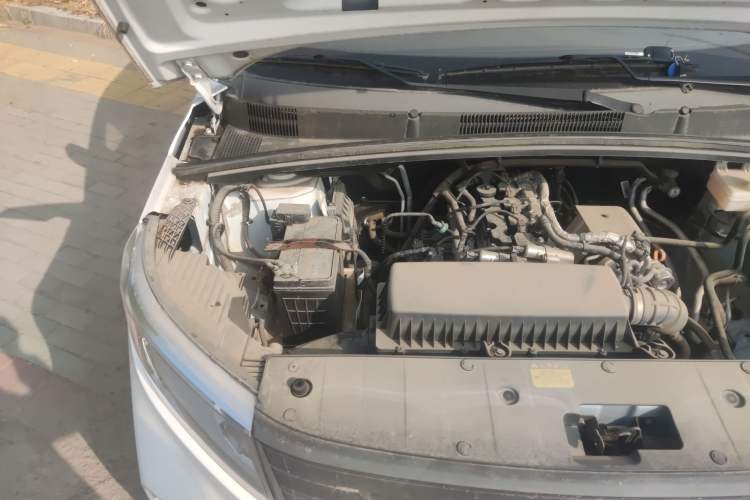 Used Wuling Hongguang PLUS 2019 1.5T Manual Wealthy Version 2 Seats Engine Bay Right