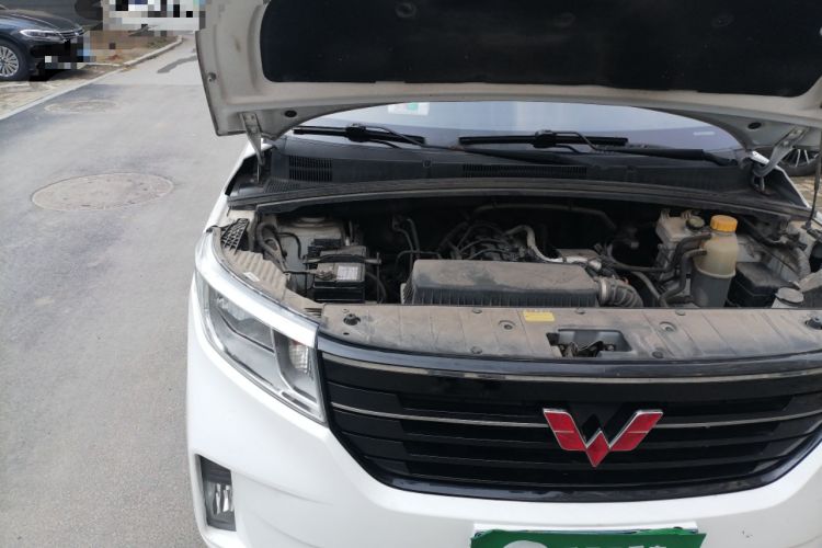 Used Wuling Hongguang PLUS 2019 1.5T Manual Comfort Version 7 Seats Engine Bay Right